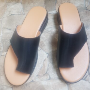 Received bunion sandals by customer L***a