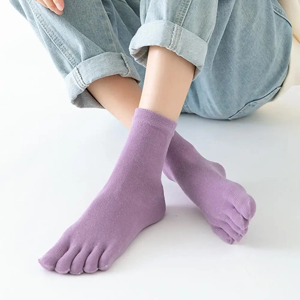 Solid Color Cotton Toe Socks